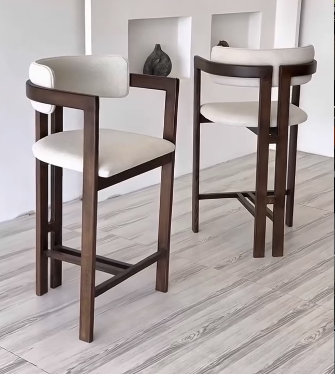 Sapphire High Chair
